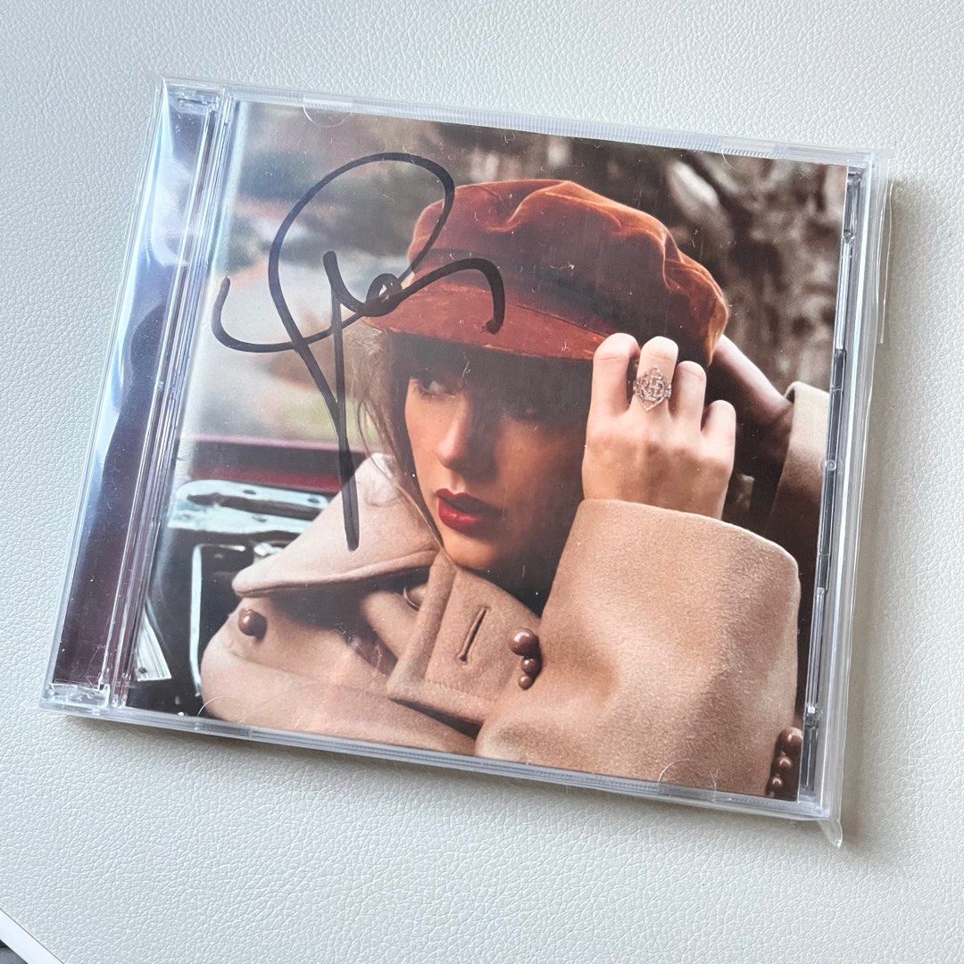 Taylor Swift Signed CD Red TV, 興趣及遊戲, 音樂、樂器 & 配件, 音樂與媒體 CD 及 DVD