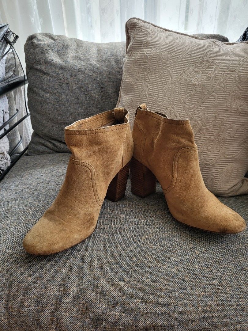 Tory burch suede booties store