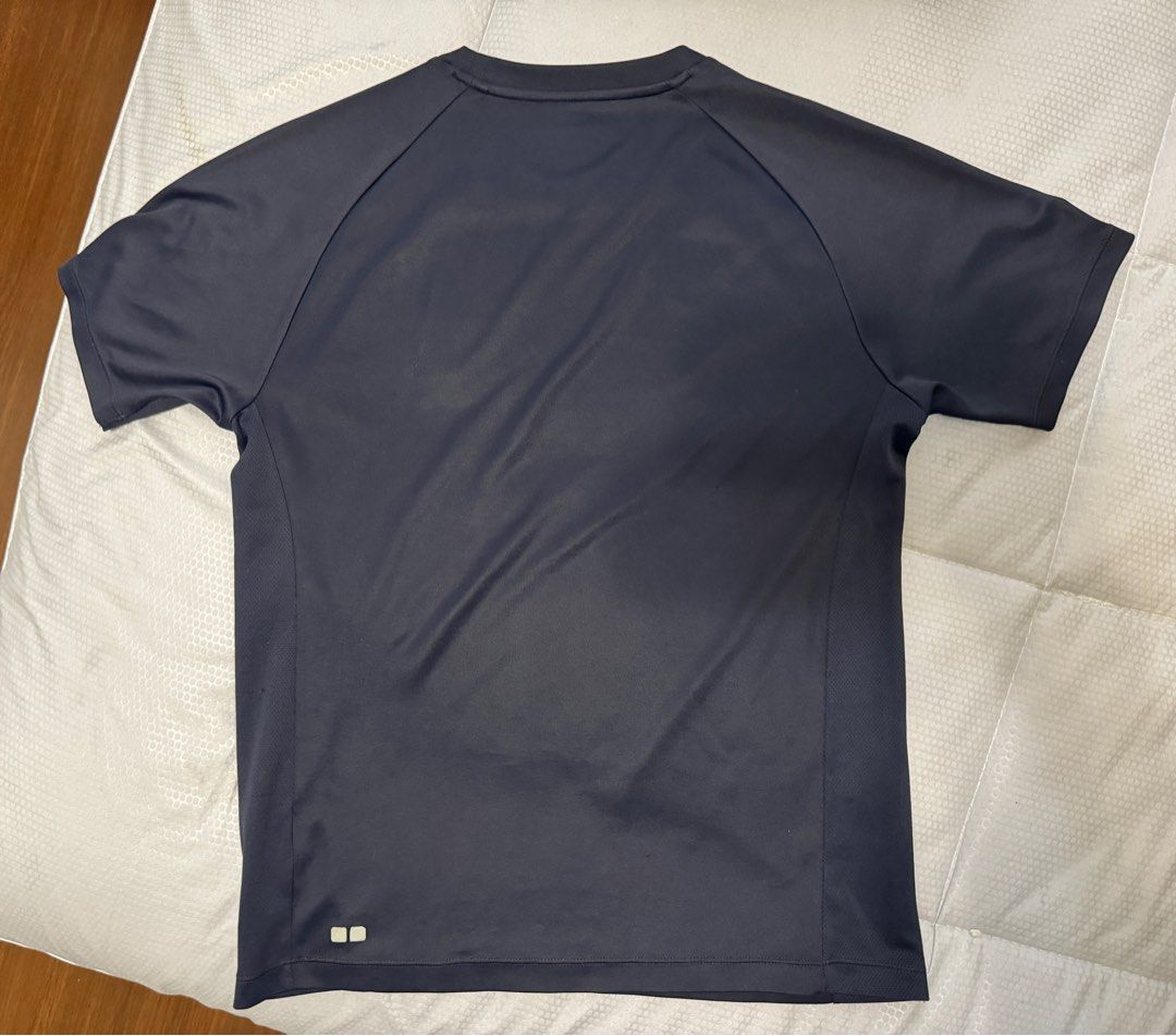 uniqlo dri fit t shirt