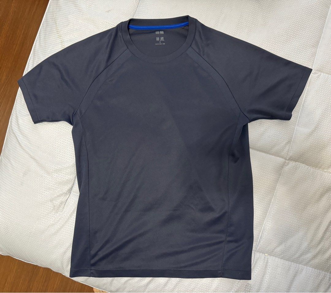 uniqlo dri fit t shirt