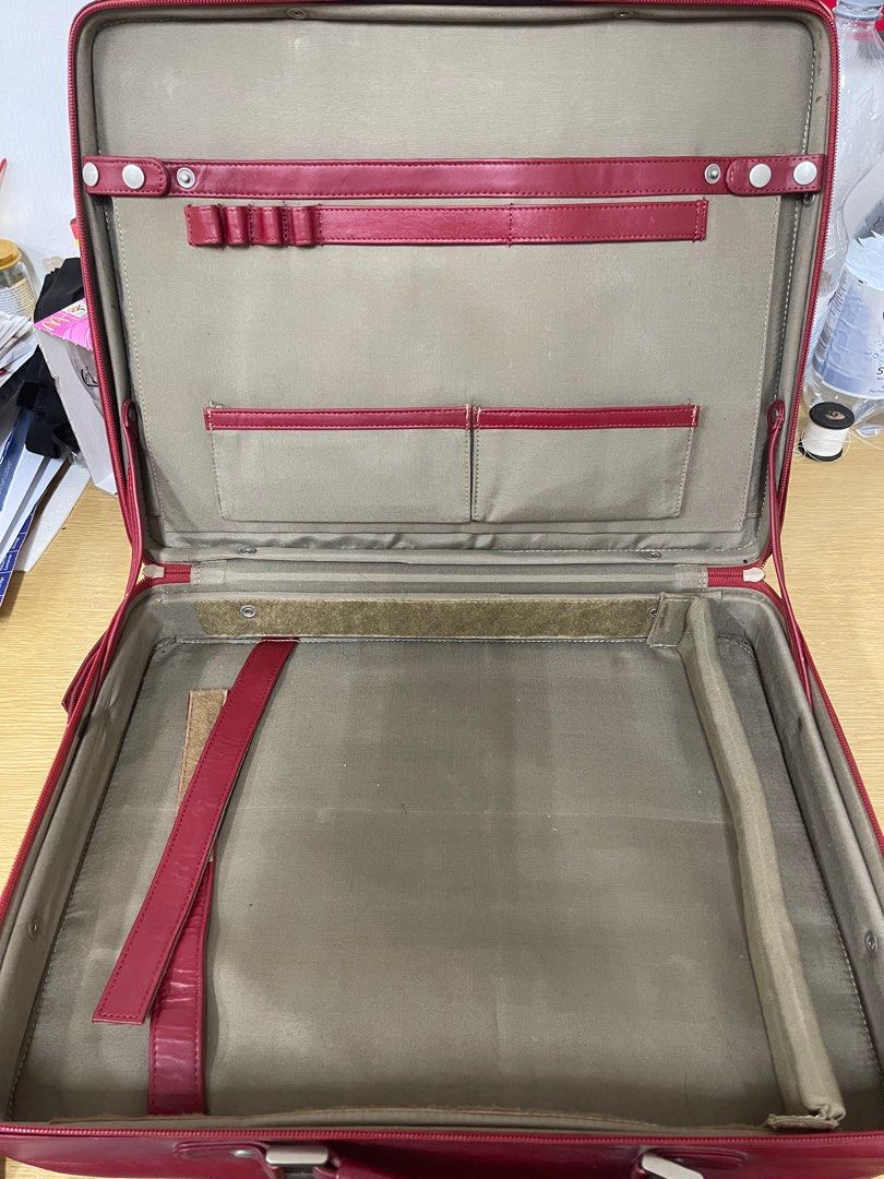 Red leather deals computer bag
