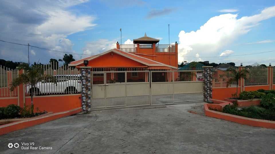 Very Spacious House & Lot For Sale Sinulatan 1st, Camiling, Tarlac