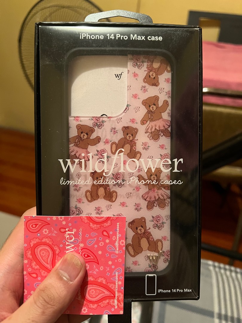 Wildflower cases Beary Ballet Iphone 14 pro max, Mobile Phones