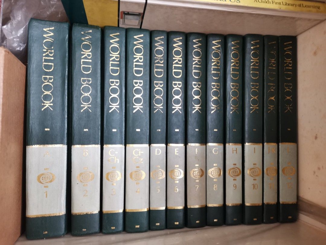 World Book Encyclopedia (Category: Textbooks) located in Quezon City. Submitted by fatanyasora (Listing ID 1265971604, Image 1). Description: Vintage Books Hardbound Complete pages No wrinkles.