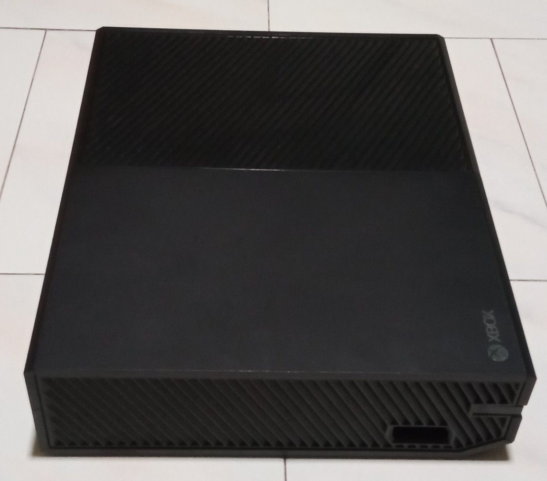 Xbox One (First Gen), Video Gaming, Video Game Consoles, Xbox on Carousell