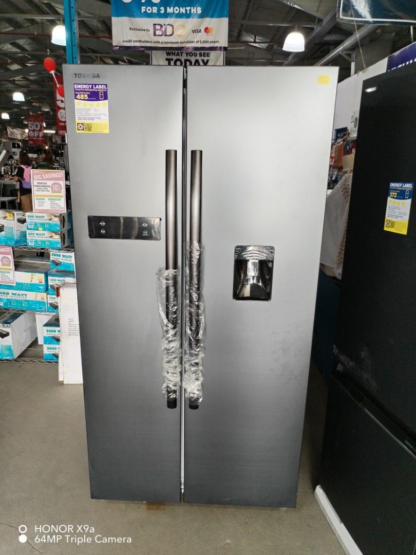 2 door inverter ref toshiba (Category: Refrigerators and Freezers) located in Manila. Submitted by chawchul (Listing ID 1266103548, Image 1). Description: pm me for sure buyer..thankyou.