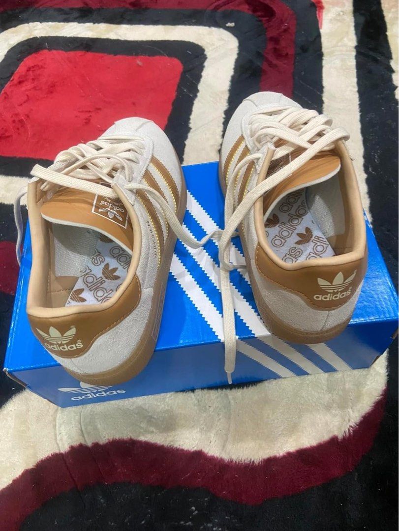 Adidas munchen beige top