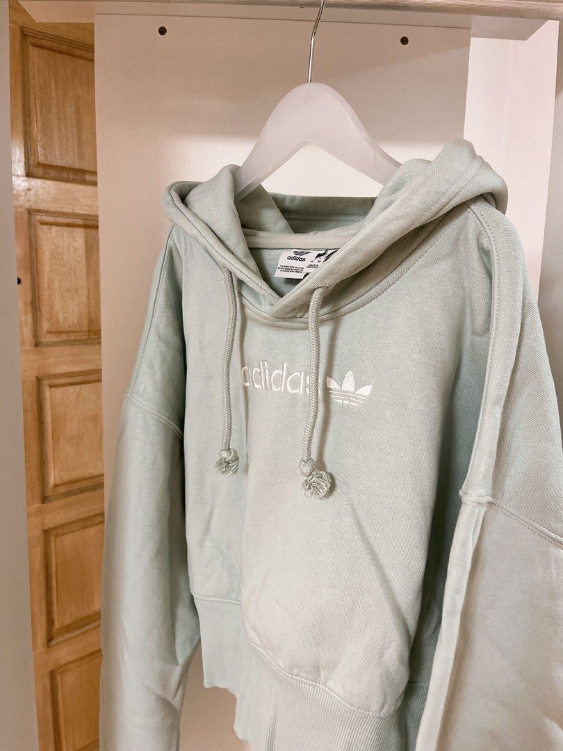 Adidas originals hotsell coeeze sweatshirt