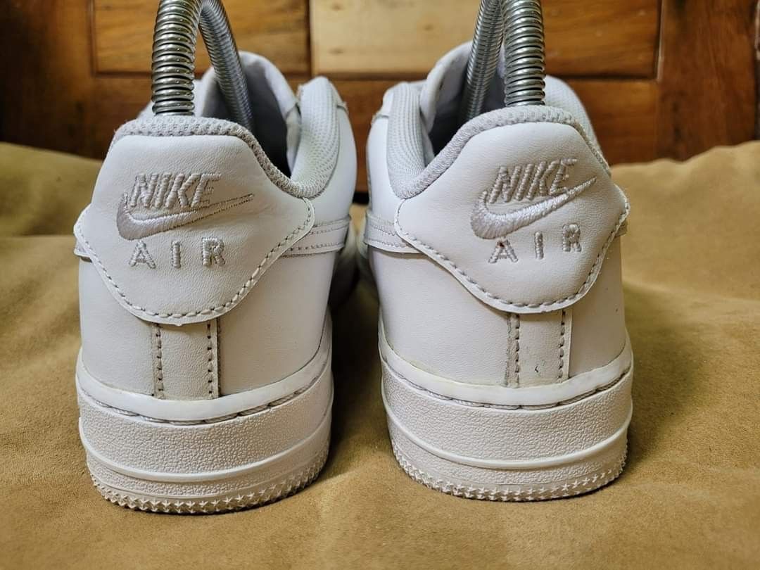 Air force 1 ( US 4Y / EURO 36 ) (Category: Sneakers) located in Baguio. Submitted by Choosehere22 (Listing ID 1266091059, Image 3). Description: ang nice din netong air force 1 see pics for more details Selection from canada box.