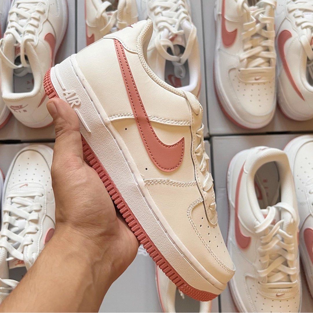 Air force hot sale 1 red stardust
