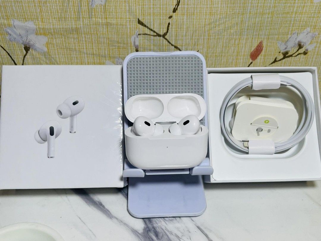 Airpods pro 2nd Gen (Category: Headphones & Headsets) located in Manila. Submitted by bloodyrain (Listing ID 1266208191, Image 1). Description: FOR SALE AIRPODS PRO 2ND GEN Super goods ng sound Noise Cancelling Slightly used but not Abuse lady owned No Issue.
