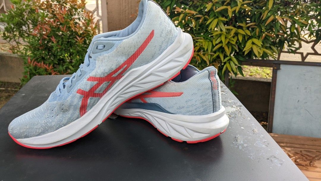 ASICS DYNA BLAST 2 Men s Fashion Activewear on Carousell