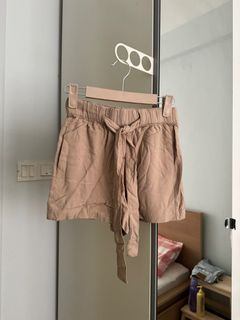 (Category: ) located in . Submitted by thriftingkweens (Listing ID 1266138882, Image 1). Description: .