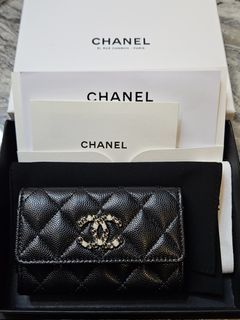 Authentic new 21k Chanel card holder lilac light purple