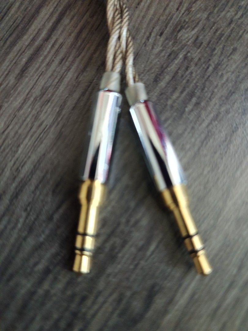 Brand new Hifiman Sundara balanced cable, 音響器材, 頭戴式/罩耳式耳機 Carousell