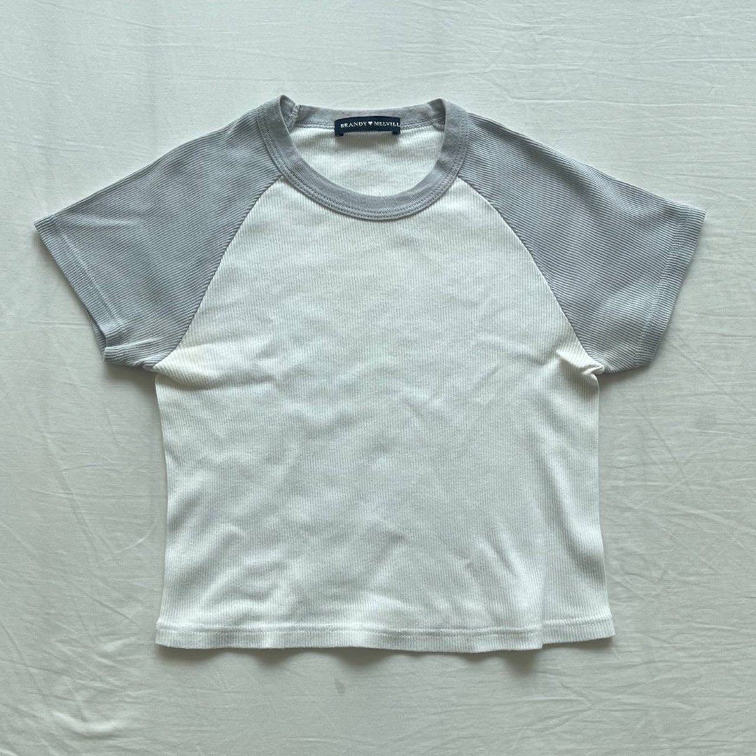 Brandy Melville Bella Ribbed Top, Women's Fashion, Tops, Shirts on Carousell