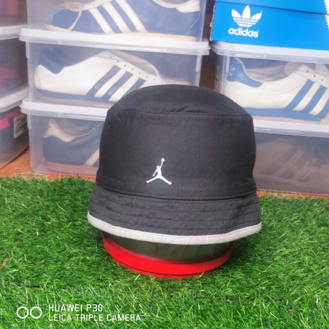 Jordan reversible hat best sale