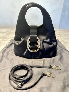 (Category: ) located in . Submitted by indecloset (Listing ID 1266164990, Image 1). Description: .