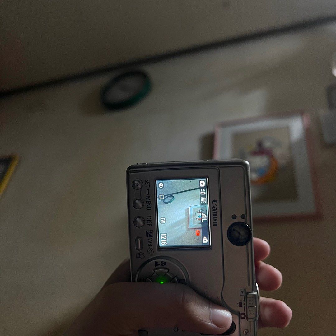 Canon Ixus v3 Digital Camera (Digicam), Photography, Cameras on Carousell