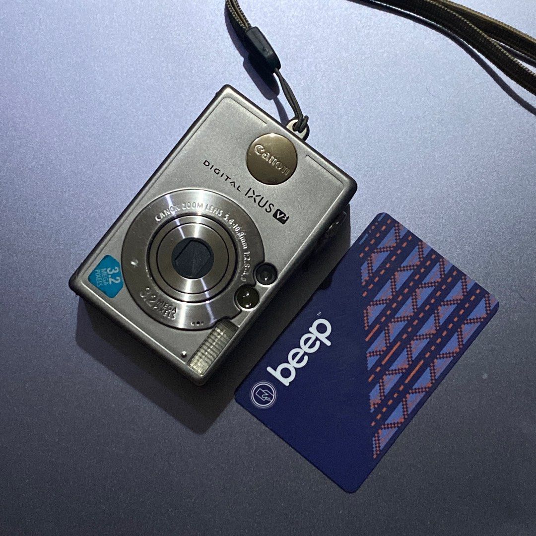 Canon Ixus v3 Digital Camera (Digicam), Photography, Cameras on Carousell