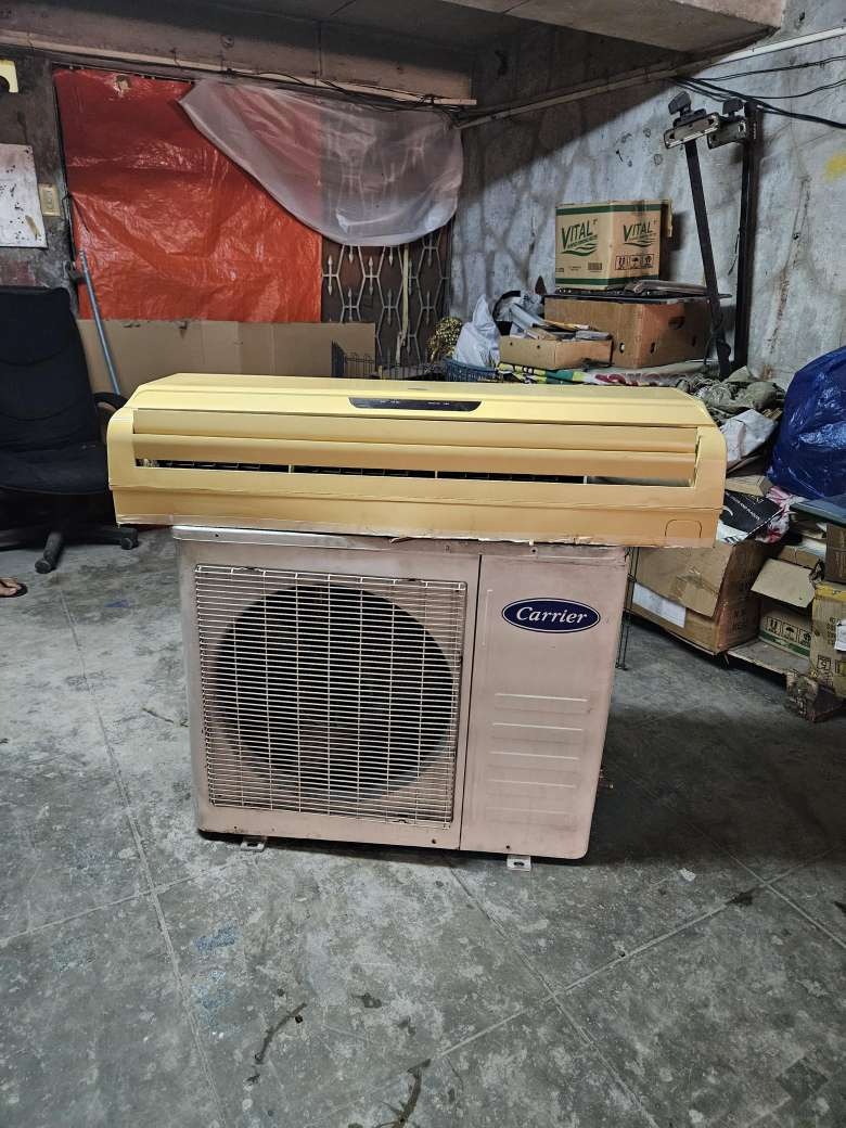 Carrier Split Type Aircon 2.5 HP Non Inverter, TV & Home Appliances