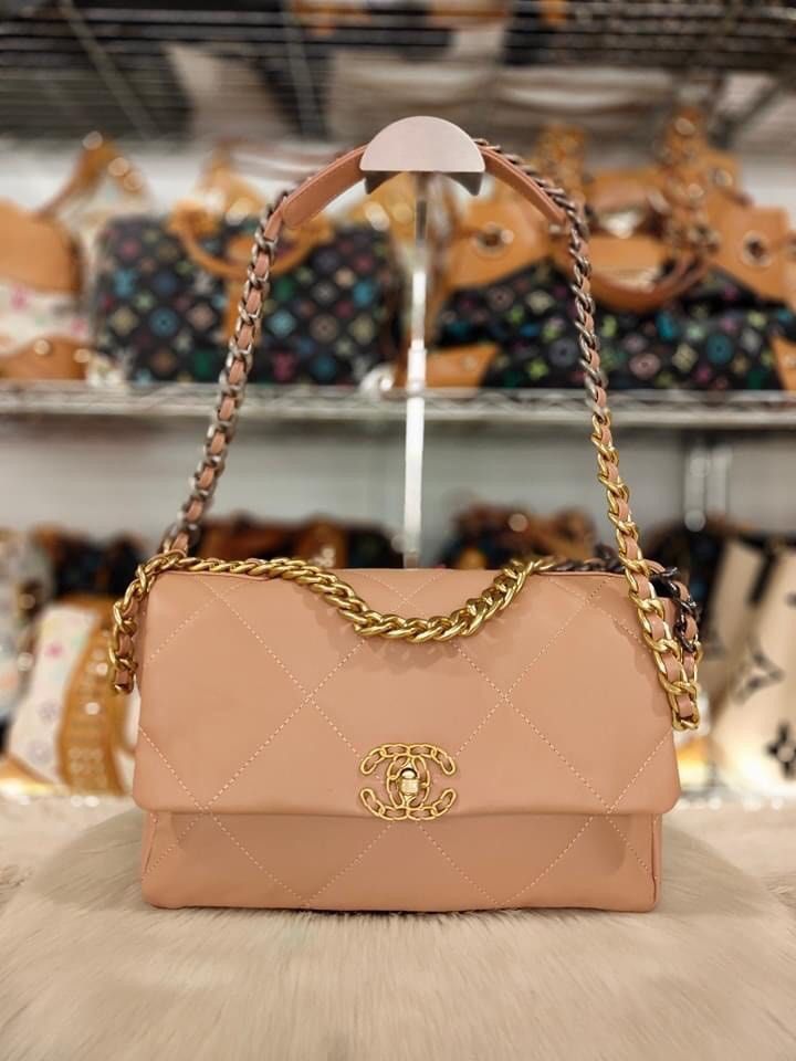 Chanel 19 2025 bag for sale
