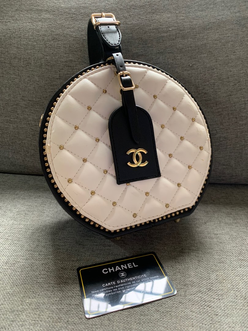 Chanel round sling, Luxury, Bags & Wallets on Carousell