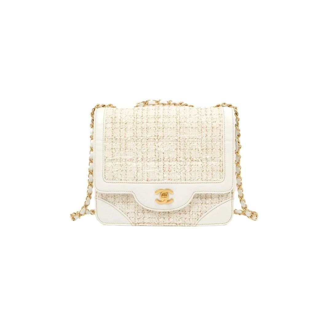 Chanel Classic Flap Small Caviar - White, Luxury, Bags & Wallets on  Carousell