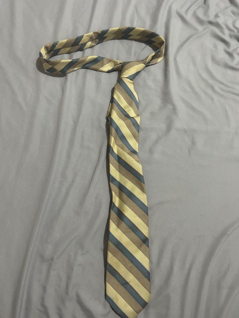 Dior Necktie (Category: Ties) located in Manaoag. Submitted by fortheloveofbagsph (Listing ID 1266216955, Image 2). Description: authentic Dior necktie.