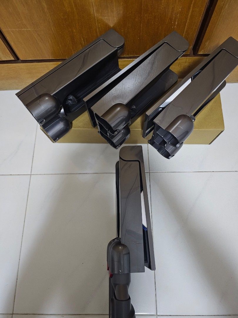 Dyson v11 wall mount, TV & Home Appliances, Vacuum Cleaner