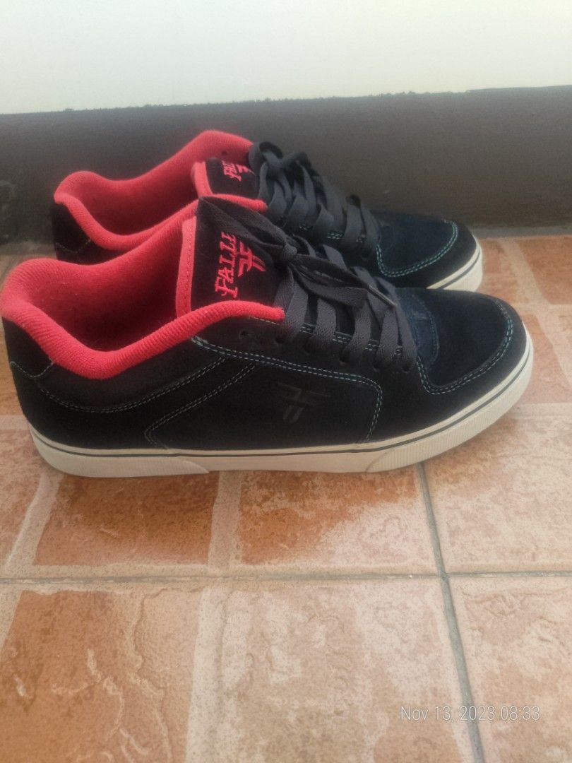 Fallen chief shoes top