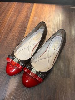 Cheap best sale red flats