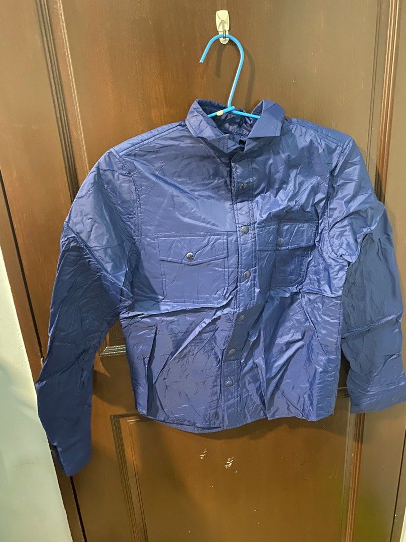 Gap windbreaker jacket