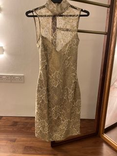 Gold Cheongsam to bless