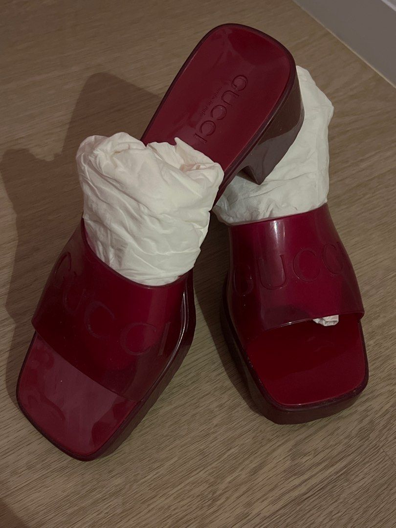 Gucci slides 39 top