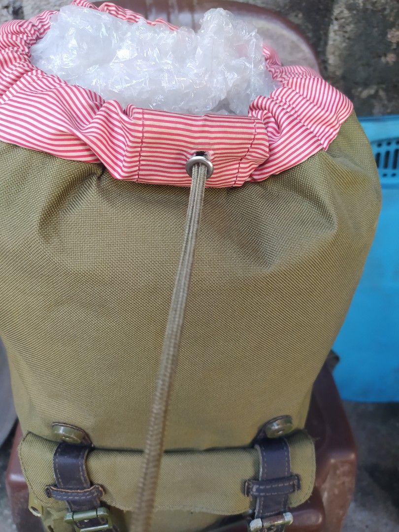 HERSCHEL, Men's Fashion, Bags, Backpacks on Carousell