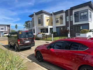 House and Lot 6 mins to Tagaytay Cold climate Pre-selling