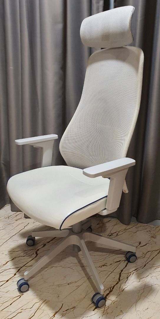 Ikea Office Gaming chair MATCHSPEL, Bomstad white, Furniture & Home