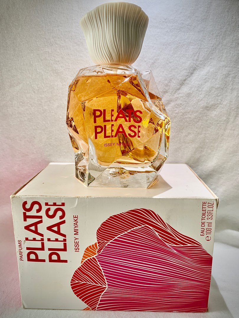 Parfum pleats store please