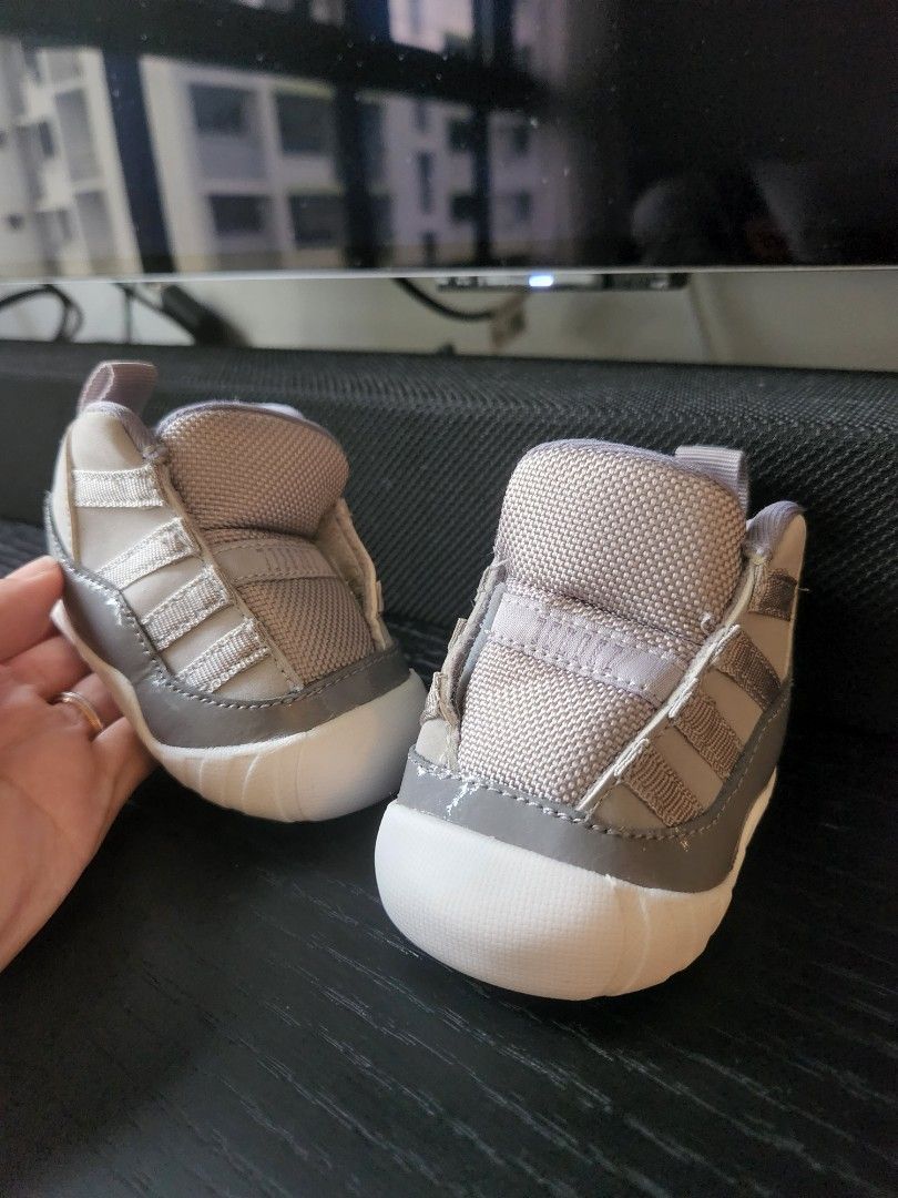 Baby girl on sale jordans size 2