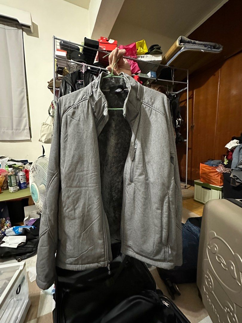 Kirkland jacket store