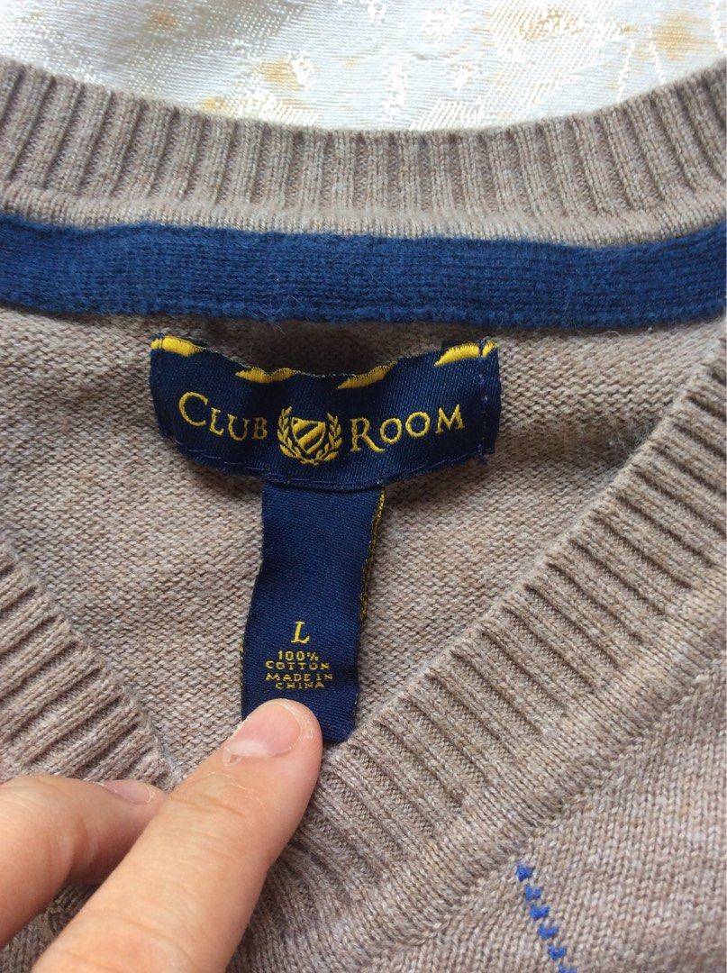 L - Club Room Argyle Sweater (Category: Coats, Jackets and Outerwear) located in Cavite. Submitted by hellomiming (Listing ID 1266133002, Image 3). Description: Preloved - EUC-Like New - Boys Teens L - Club Room Argyle Sweater ▪️Personal preloved of my pamangkin. Used but still in excellent condition. ▪️Size:L on tag. Boy is half american so build may be different from teenage Filipino boys. Please refer to measurements on photos. FAQs: ✅LAST PRI