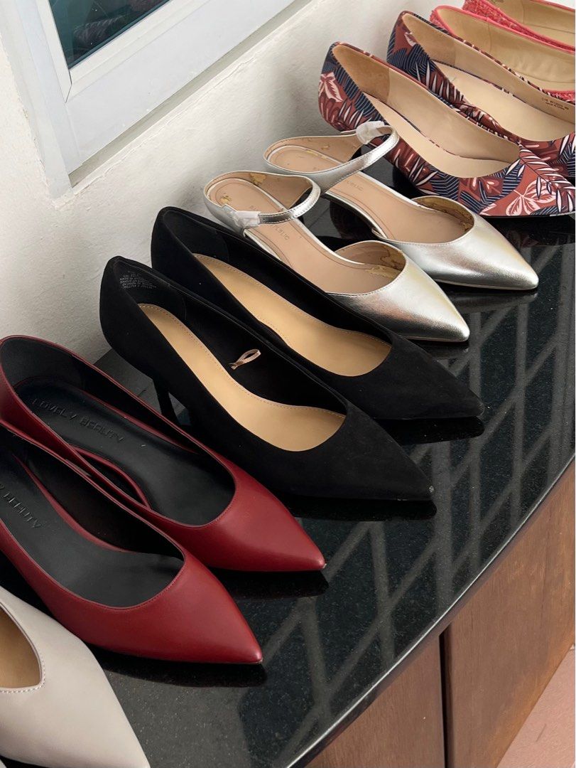 Ladies Shoes with heels Size 38 n 39