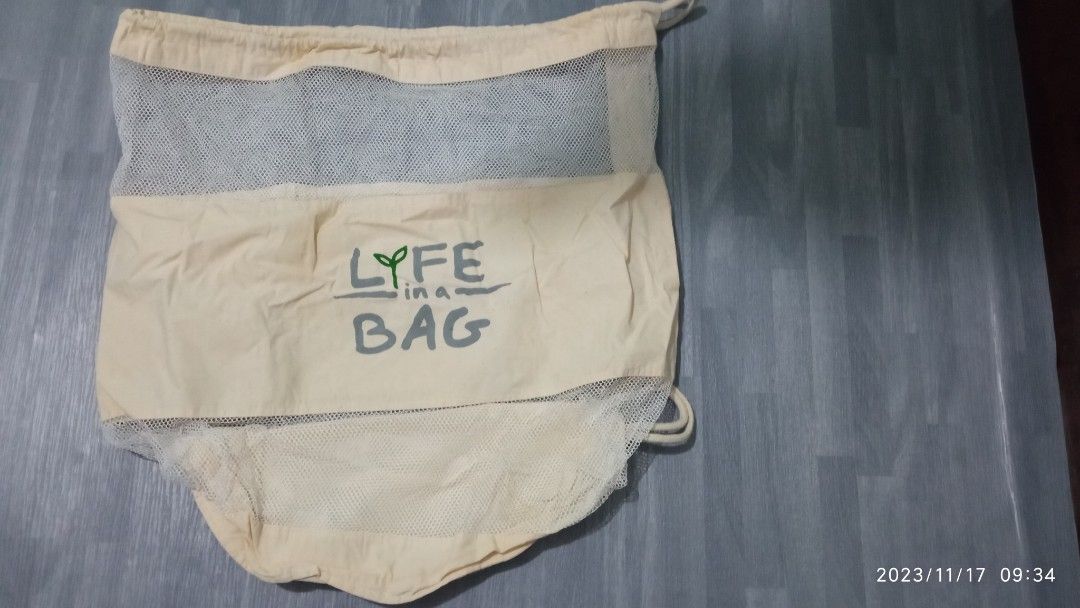 Laundry Bag (Category: Laundry Baskets) located in Rizal. Submitted by iamlizh (Listing ID 1266093357, Image 1). Description: Brand new!!! Big Laundry Basket Never been used.