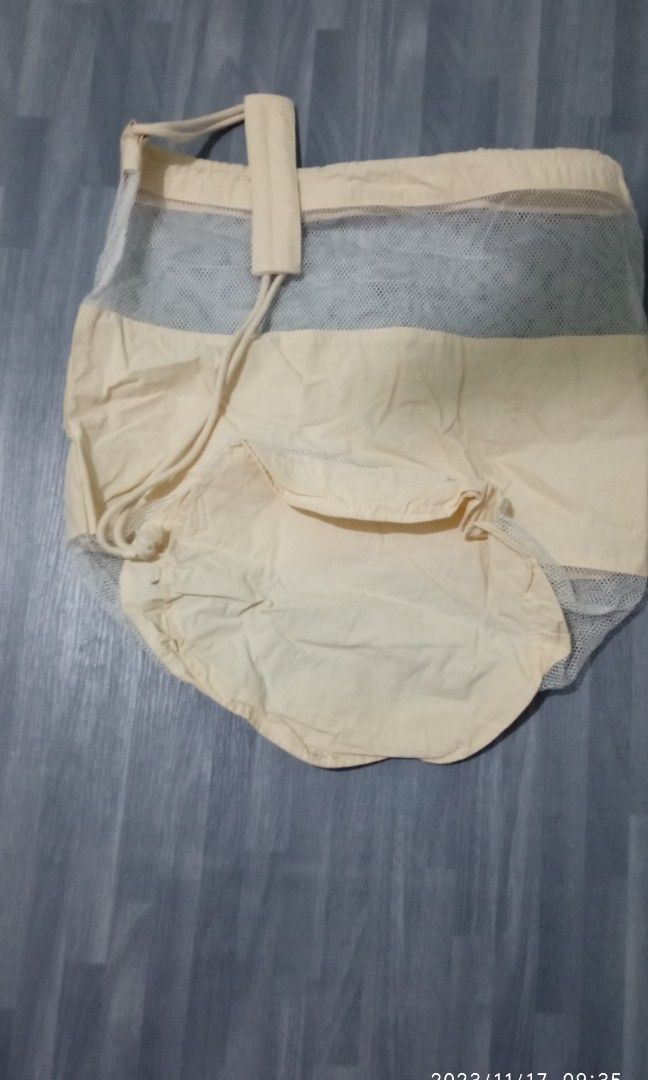 Laundry Bag (Category: Laundry Baskets) located in Rizal. Submitted by iamlizh (Listing ID 1266093357, Image 2). Description: Brand new!!! Big Laundry Basket Never been used.