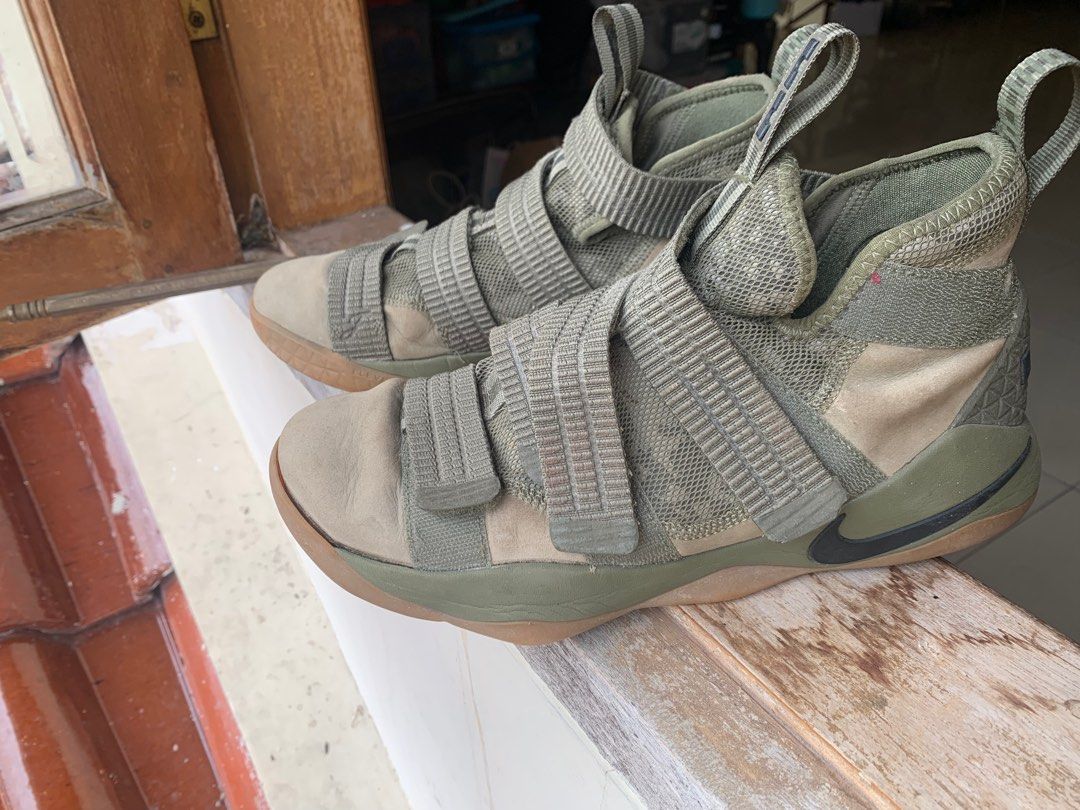 Lebron soldier on sale 11 green