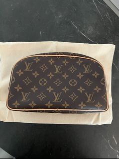 Louis Vuitton Porte Document Voyage Business Bag – Timeless