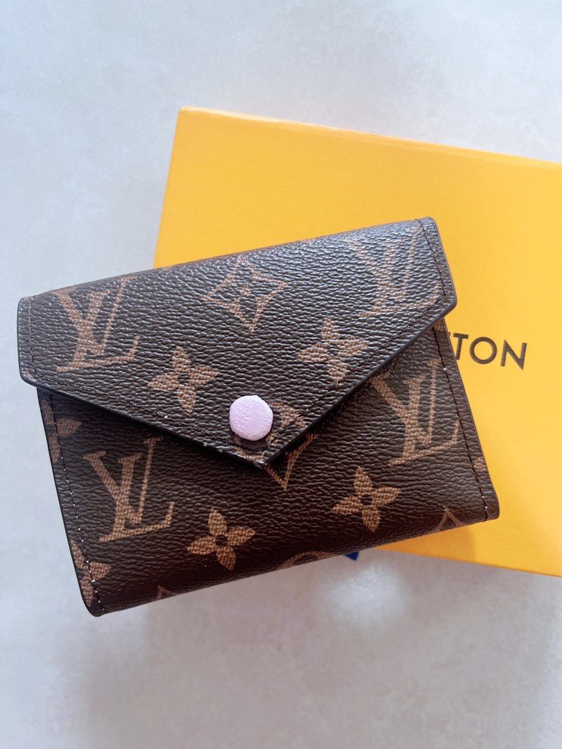 Small hot sale lv wallet