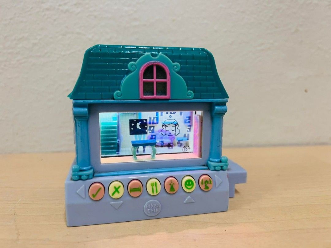 Tamagotchi house discount girl