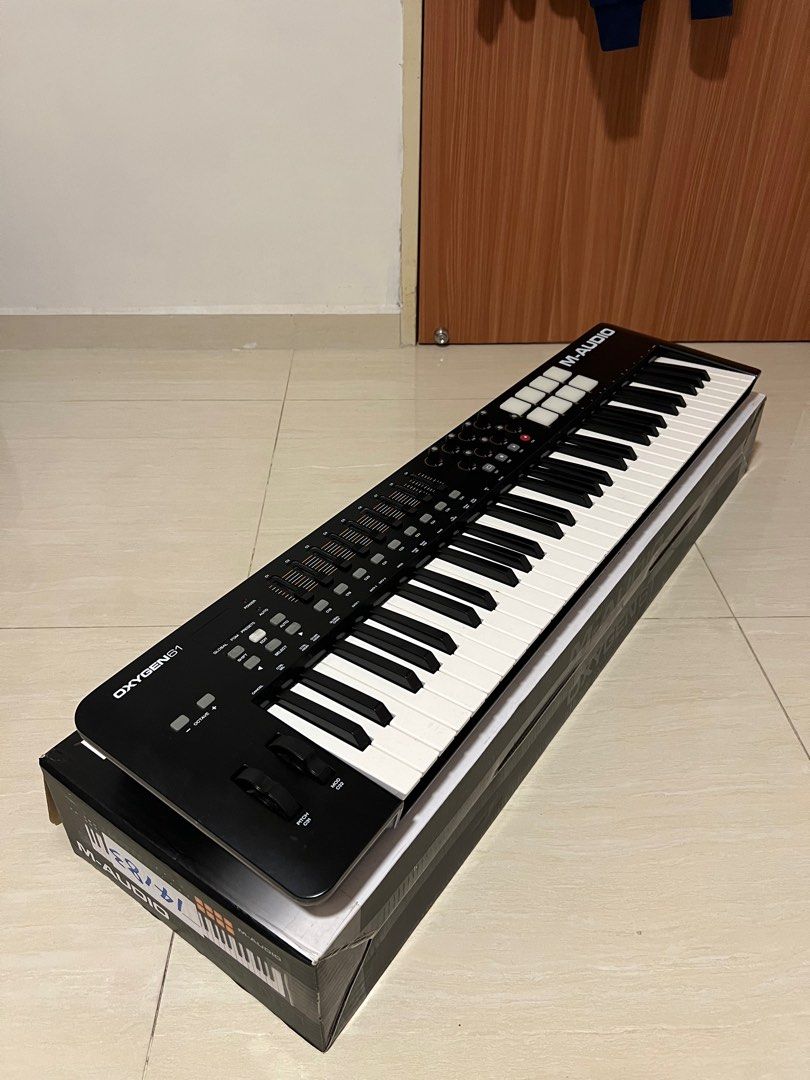 MAudio Oxygen 61 MIDI keyboard, Hobbies & Toys, Music & Media, Musical